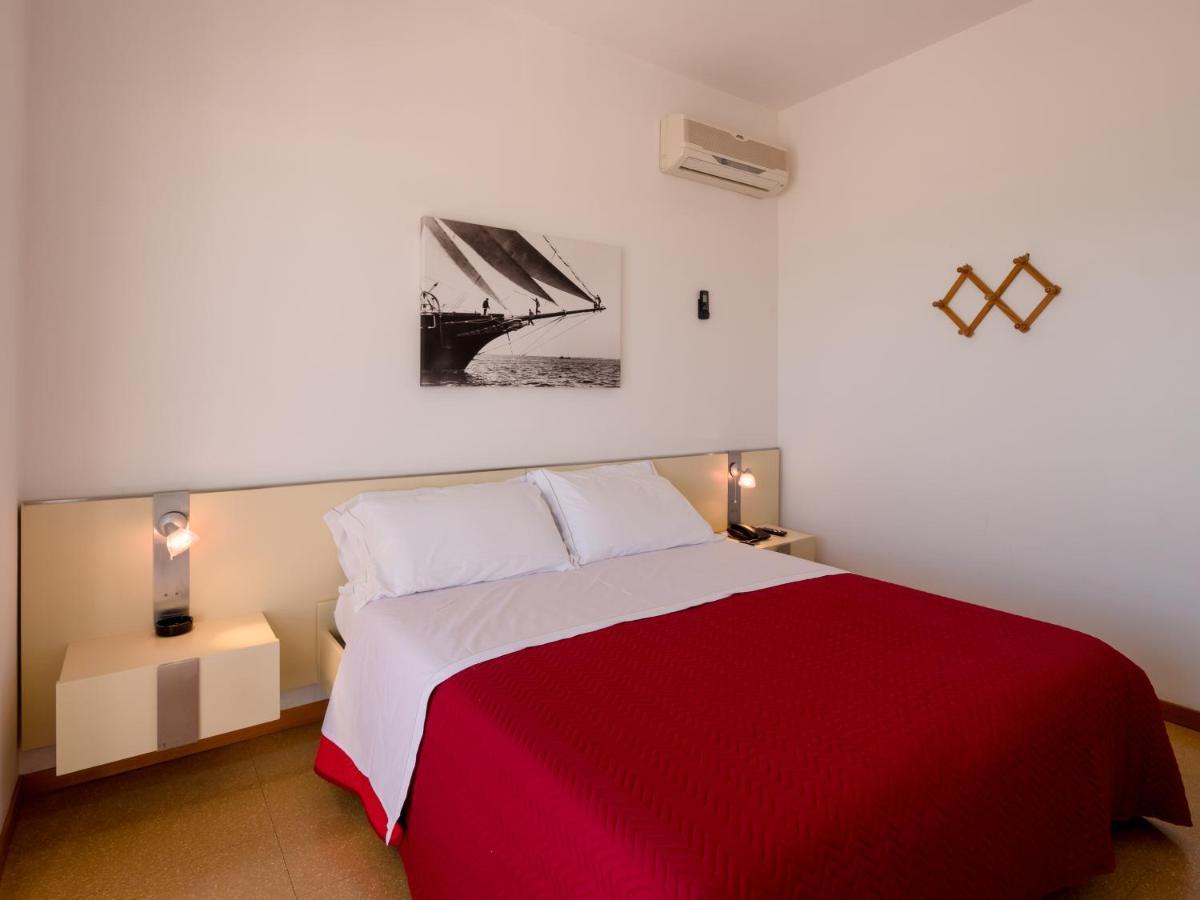 Hotel Europa Senigallia Exterior photo